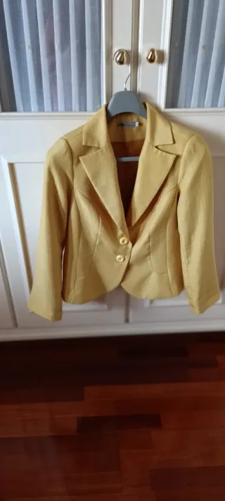 Chaqueta Lino Amarilla Talla 48
