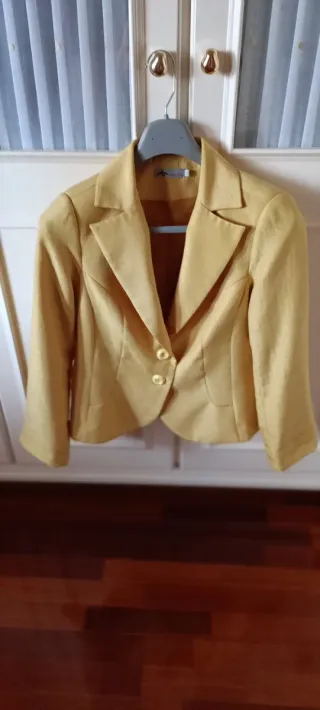 Chaqueta Lino Amarilla Talla 48