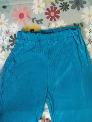 Conjunto pantalón y camisa azul