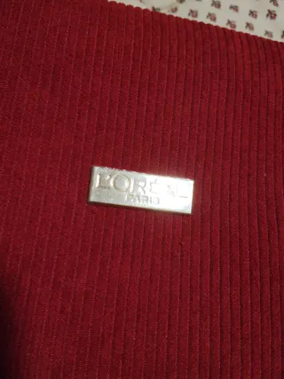 Neceser L'Oréal Rojo Sin estrenar.