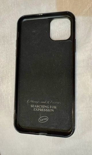 2 custodie iPhone 11 Pro Max Casetify e Kanoa