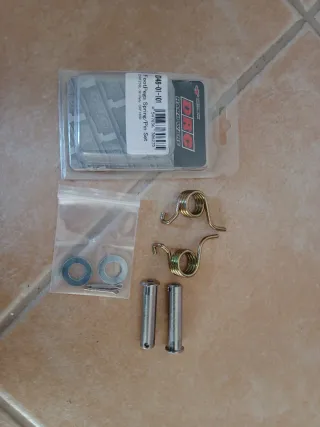 DRC Footpegs Spring/Pin Set Honda CRF 250 L
