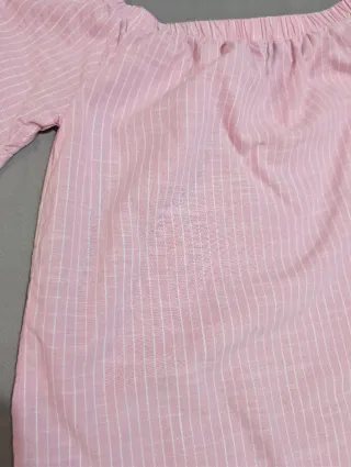 Top rosa hombros descubiertos talla S