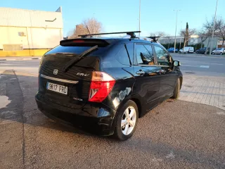 Honda FR-V 2007