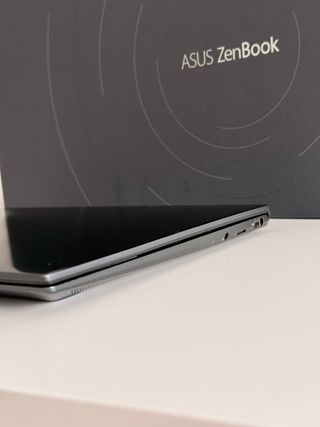 ASUS ZenBook Ryzen 7 16GB RAM 512GB SSD