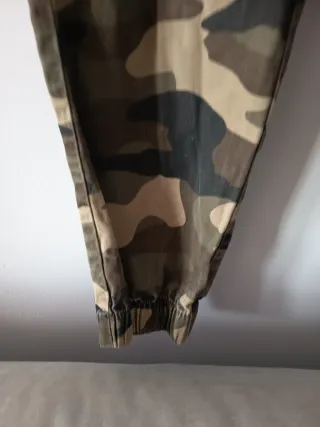 Pantalones cargo camuflaje