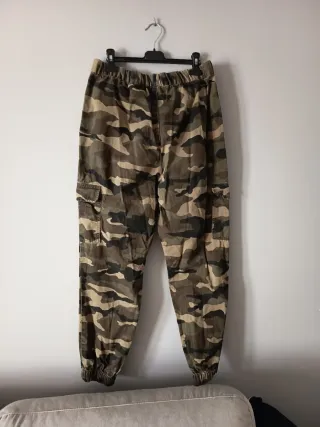 Pantalones cargo camuflaje