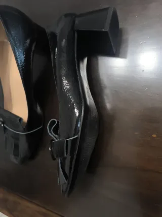 Zapatos Gloria Ortiz Tacón Negro Charol