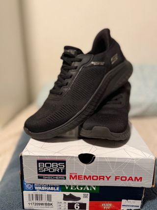 Zapatillas Skechers Bobs Sport Memory Foam Negras