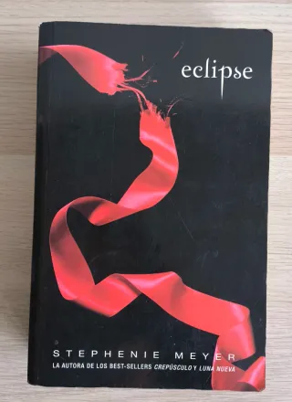 Crepúsculo (Saga Crepúsculo 1) (Spanish Edition)