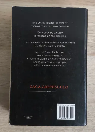 Crepúsculo (Saga Crepúsculo 1) (Spanish Edition)