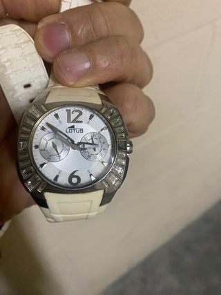 Reloj Lotus Mujer Plata y Blanco