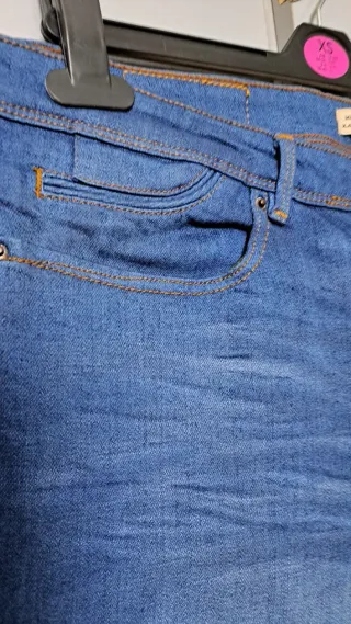 Pantalones vaqueros Zara Talla 44