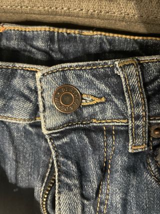 Vaqueros Rotos Nuevos Bershka - Talla S