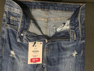 Vaqueros Rotos Nuevos Bershka - Talla S