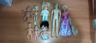 Lote 22 Muñecas Varias Barbies