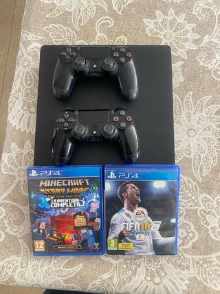PS4 Slim 1TB Negra + Juegos+ Mandos mal estado