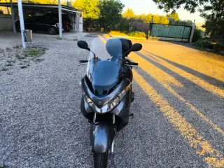 Suzuki Burgman 200cc Scooter