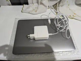 MacBook Pro 13 2017 Plata/Gris Espacial