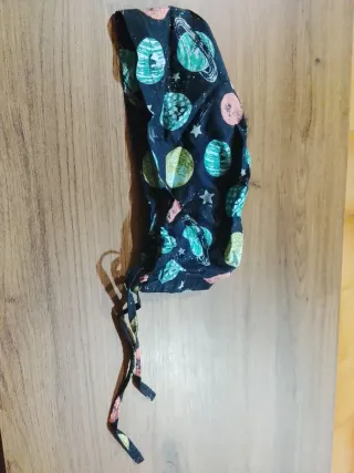 Gorro de quirófano espacial 5€