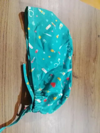 Gorro de quirófano espacial 5€