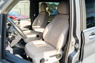 MERCEDES CLASE V 300 d AVANTGARDE LARGO AMG LINE