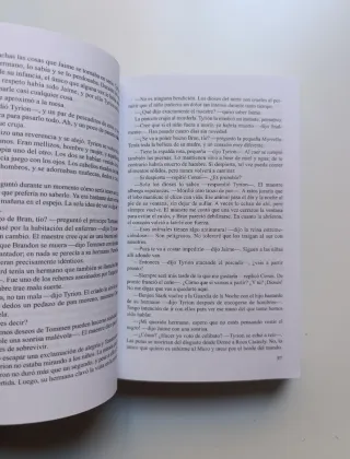 Juego de tronos I. Canción de hielo y fuego.