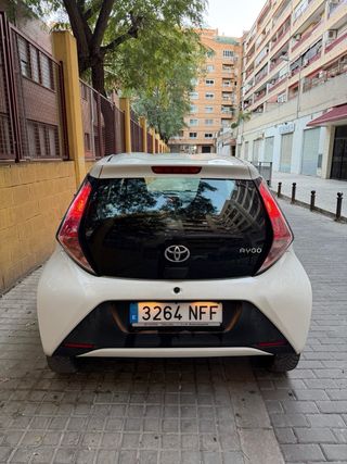Toyota Aygo 2015