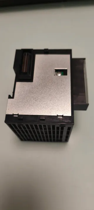 OMRON CJ1W-PA205R Fuente de Alimentación PLC