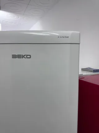 Nevera Beko A+ garantía y transporte
