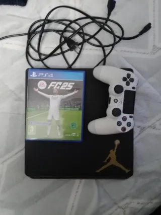 PS4 Slim + Mando + EA FC 25