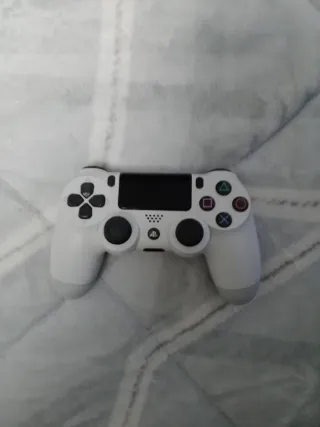 PS4 Slim + Mando + EA FC 25