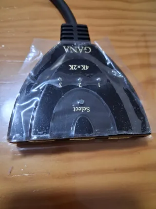 Switch HDMI 3 in 1 con uscita