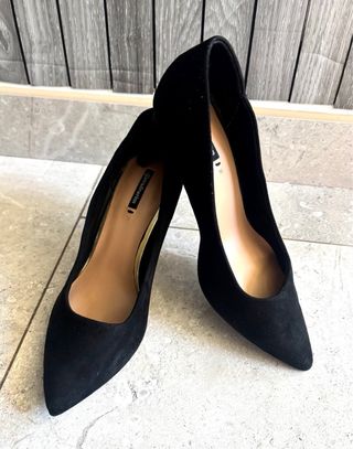 Zapatos de salón Stradivarius negros talla 38