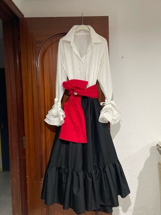 Traje Flamenca Camisa y Falda