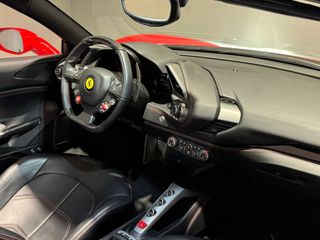 Ferrari 488 2016