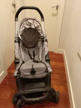 Silla de paseo Nuna gris