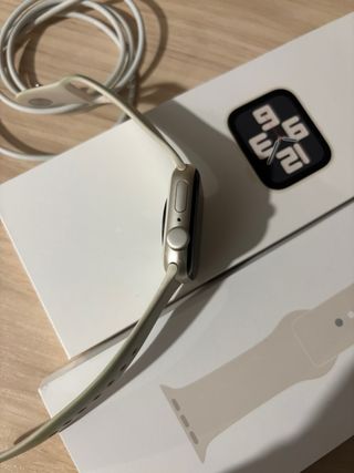 Apple Watch SE Beige