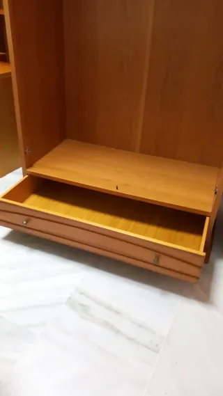 Armario de madera 2 puertas y cajón