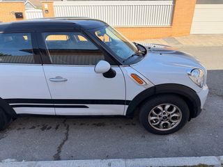 MINI Countryman 2011