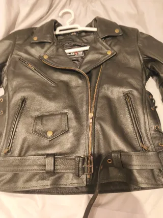 Chaqueta Moto piel Mujer Negra talla M sin estren