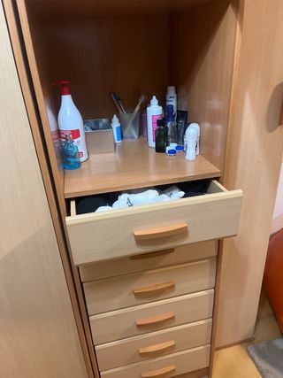 Armario juvenil esquinero y zapatero independiente