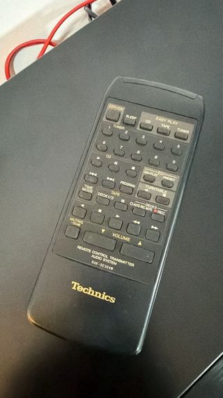 Amplificador Technics SU-X302, radio y tocadiscos