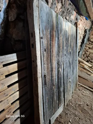 Puerta antigua de madera