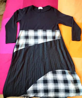 Abito nero e scozzese