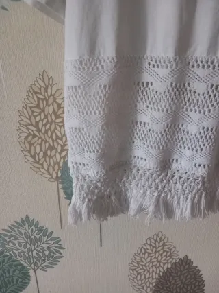 Camiseta Zara Blanca con Encaje y Flecos