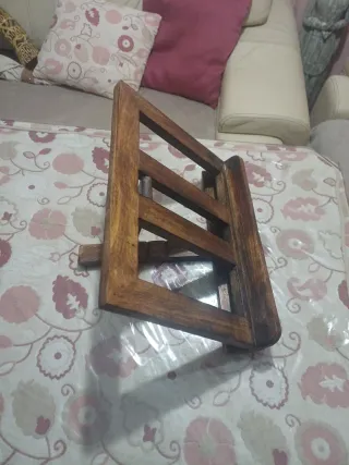 Atril de Madera Antiguo