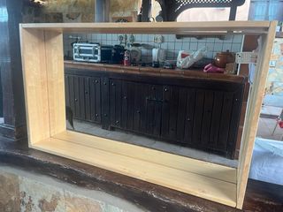 Specchio in legno e cristallo per bagno