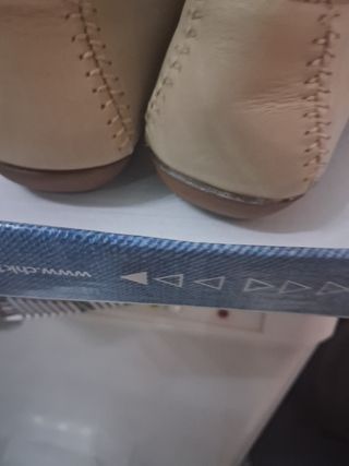 Zapatos de piel Fluchos beige