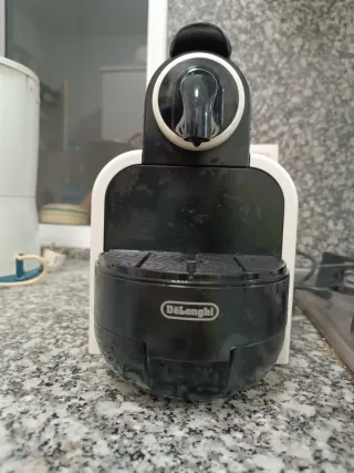 Cafetera Nespresso DeLonghi